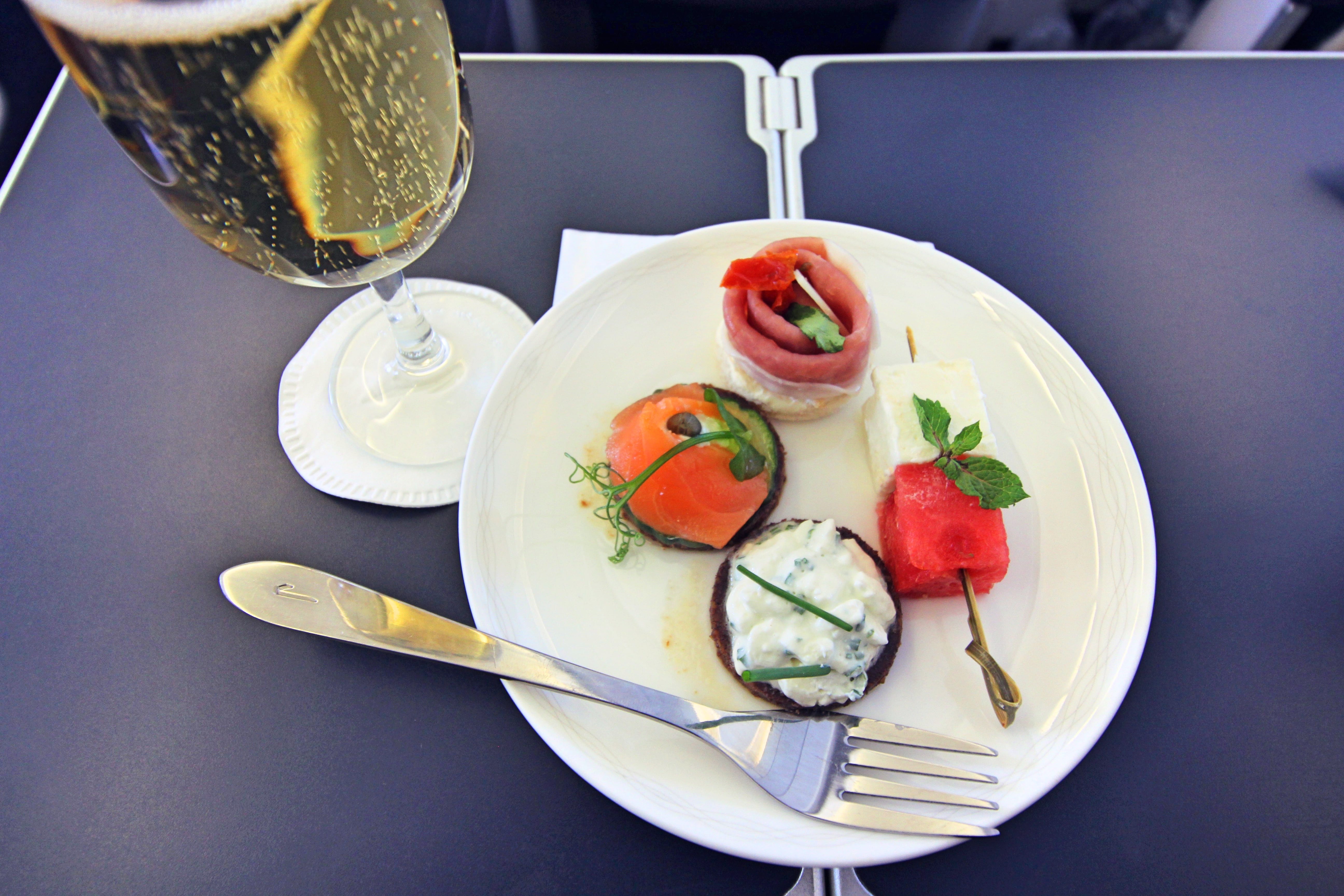Is It Unethical To Order An Ethnic Meal On A Plane, Unnecessarily? - God Save The Points