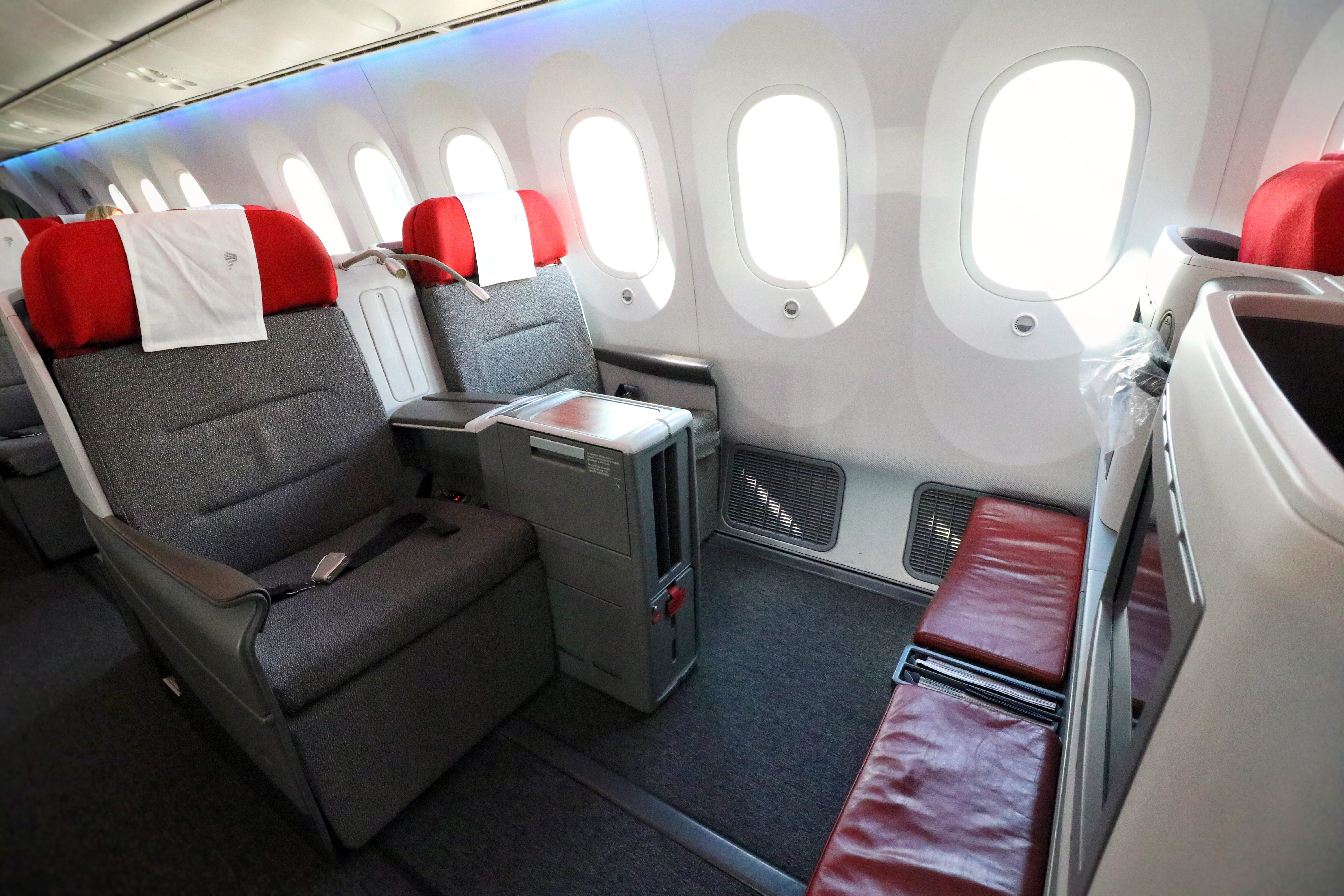 Boeing 787 9 Dreamliner Business Class Seats