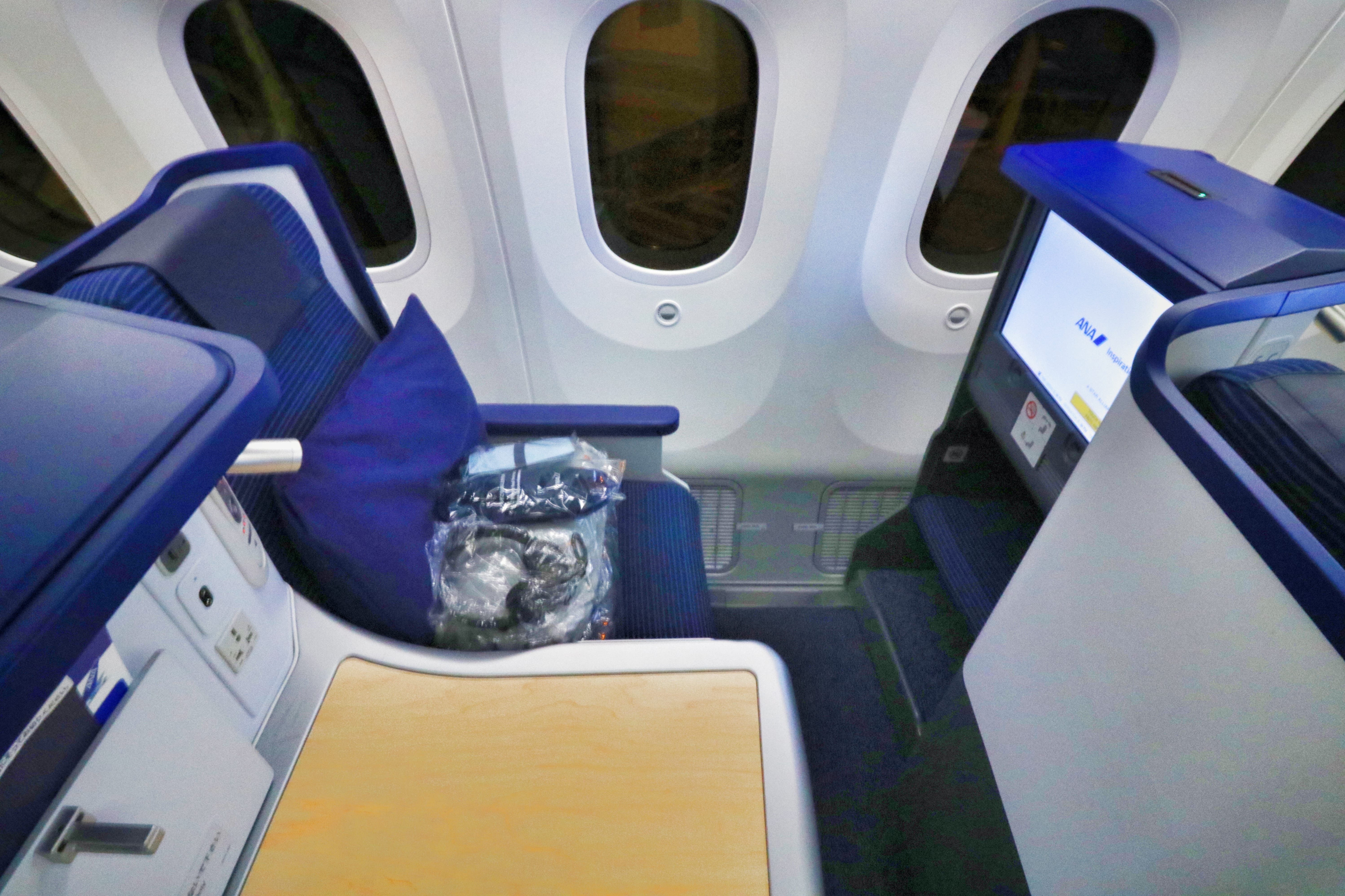 Review A Beautiful Business Class Experience On Ana Boeing