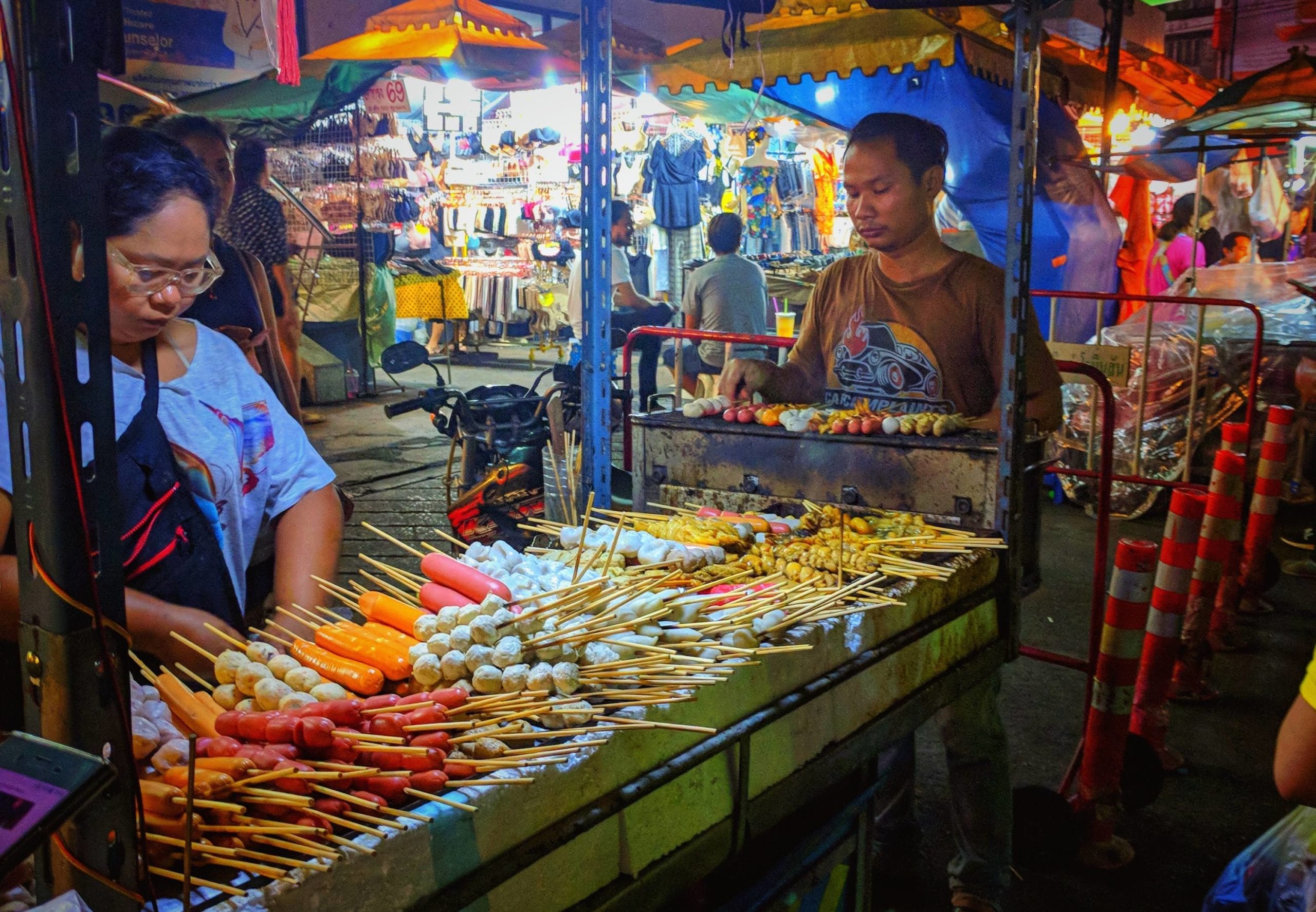 Thanks To Netflix, Street Food Tourism Is Now Officially "A Thing"...
