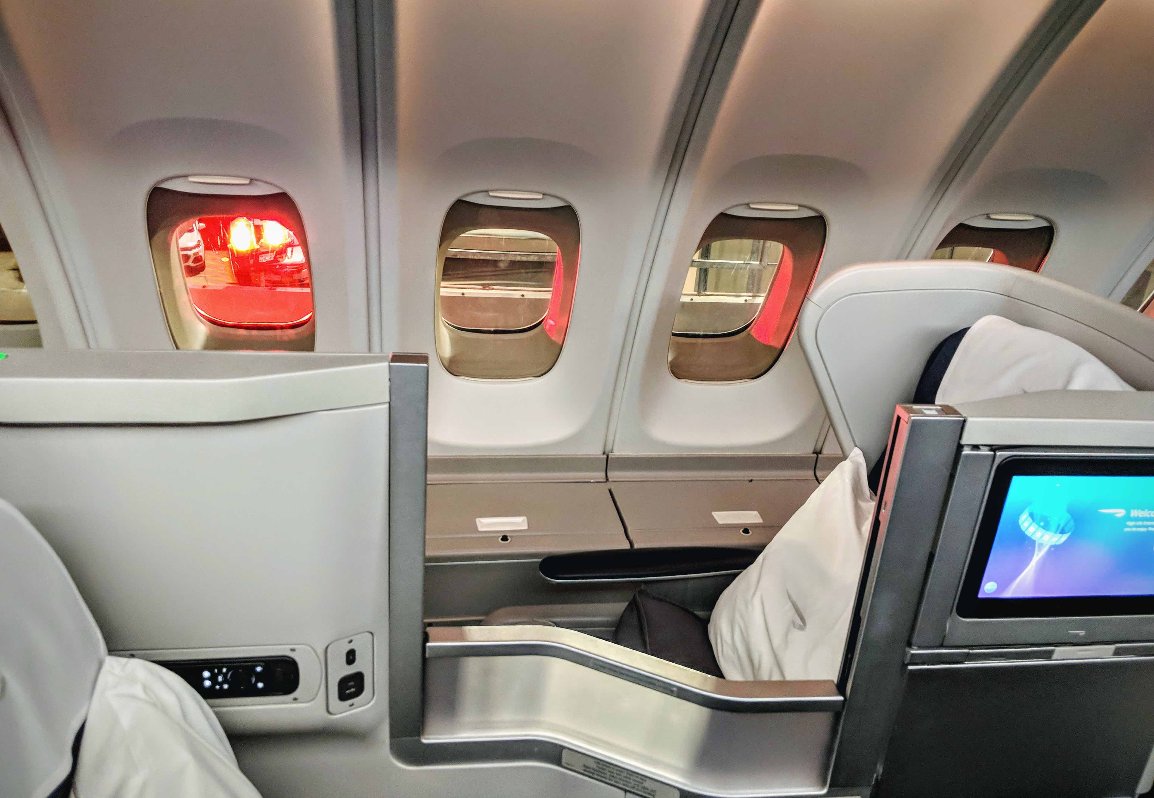 Review British Airways Iconic 747 400 Club World Upper