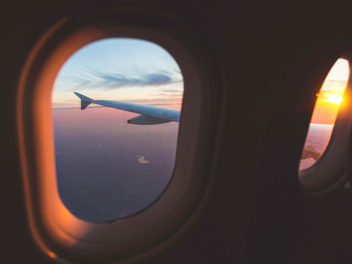 taking sunscreen on airplane