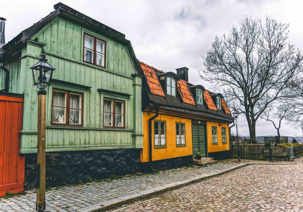a green and yellow house