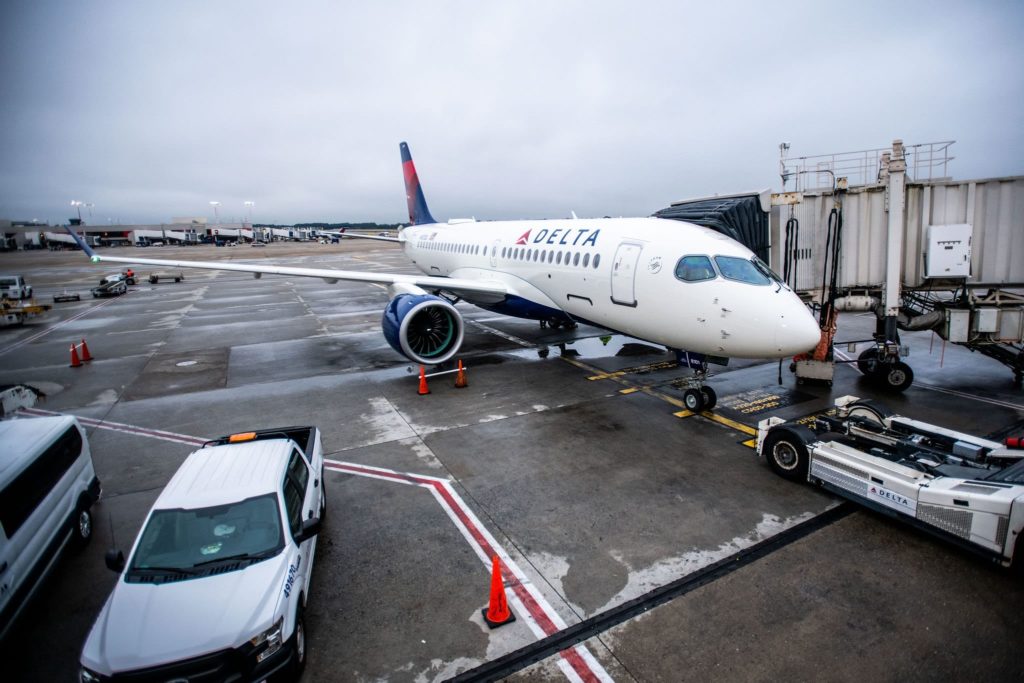 Delta A220