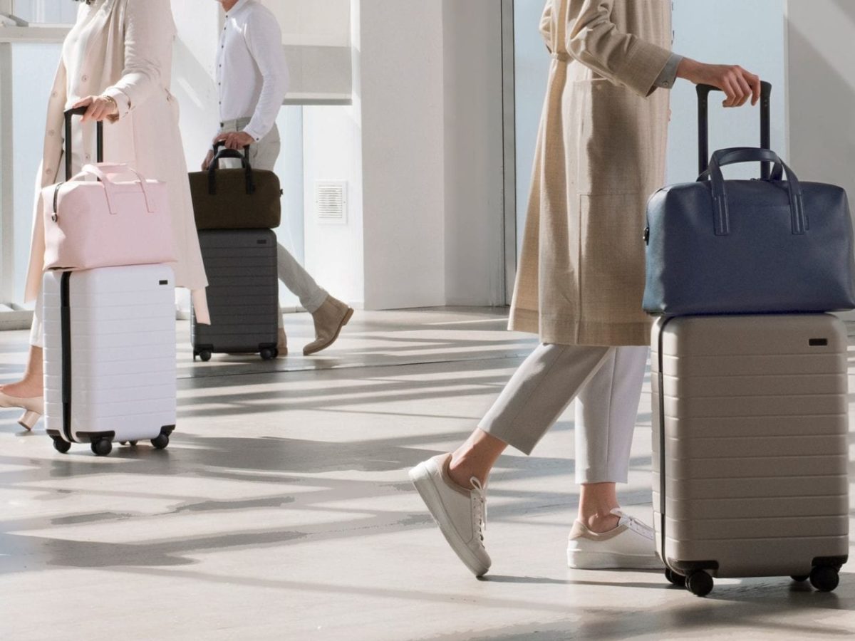 comparable luggage to away