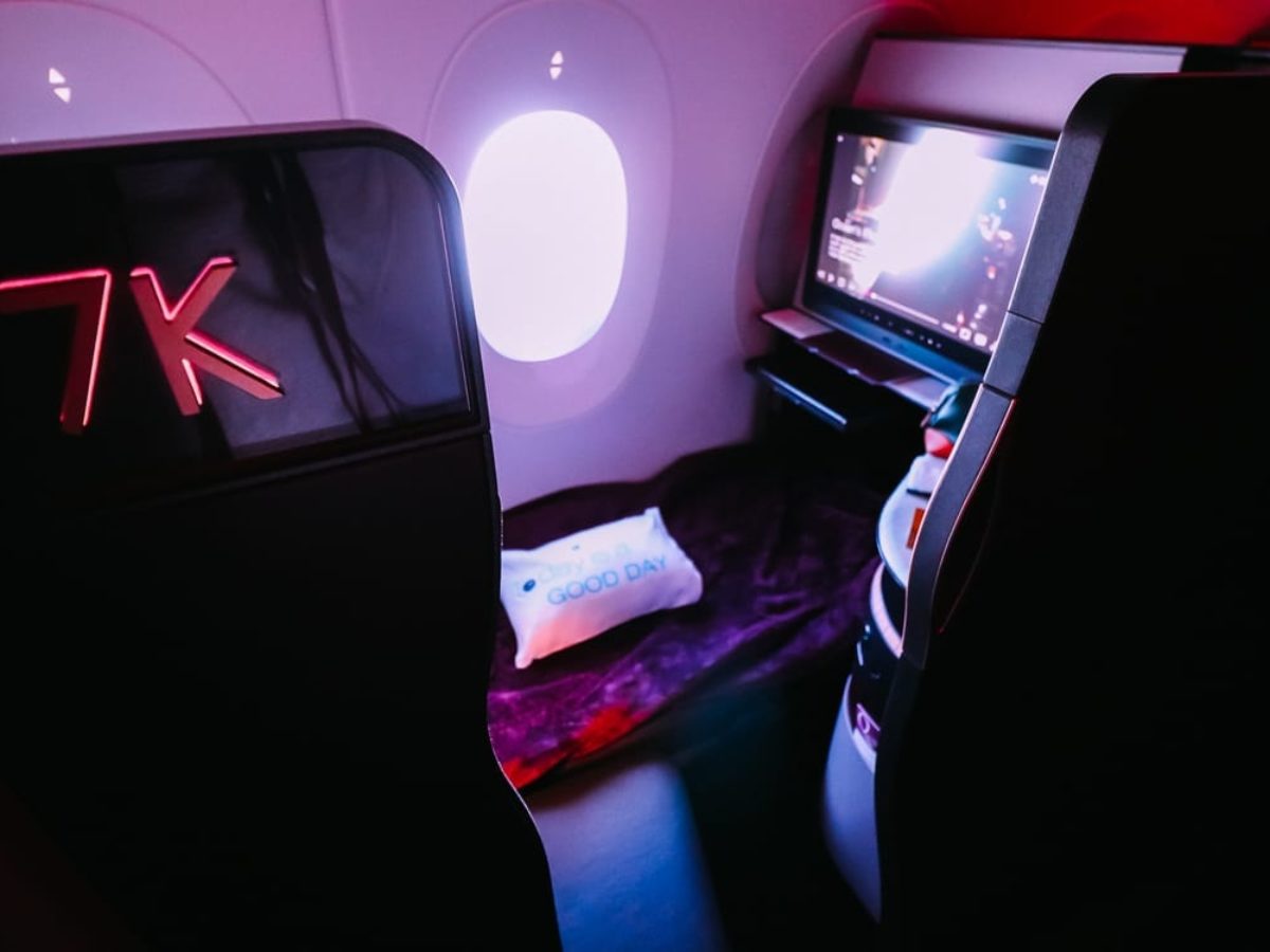 Flight Review Qatar Airways Stunning Qsuite Business Class A350 1000