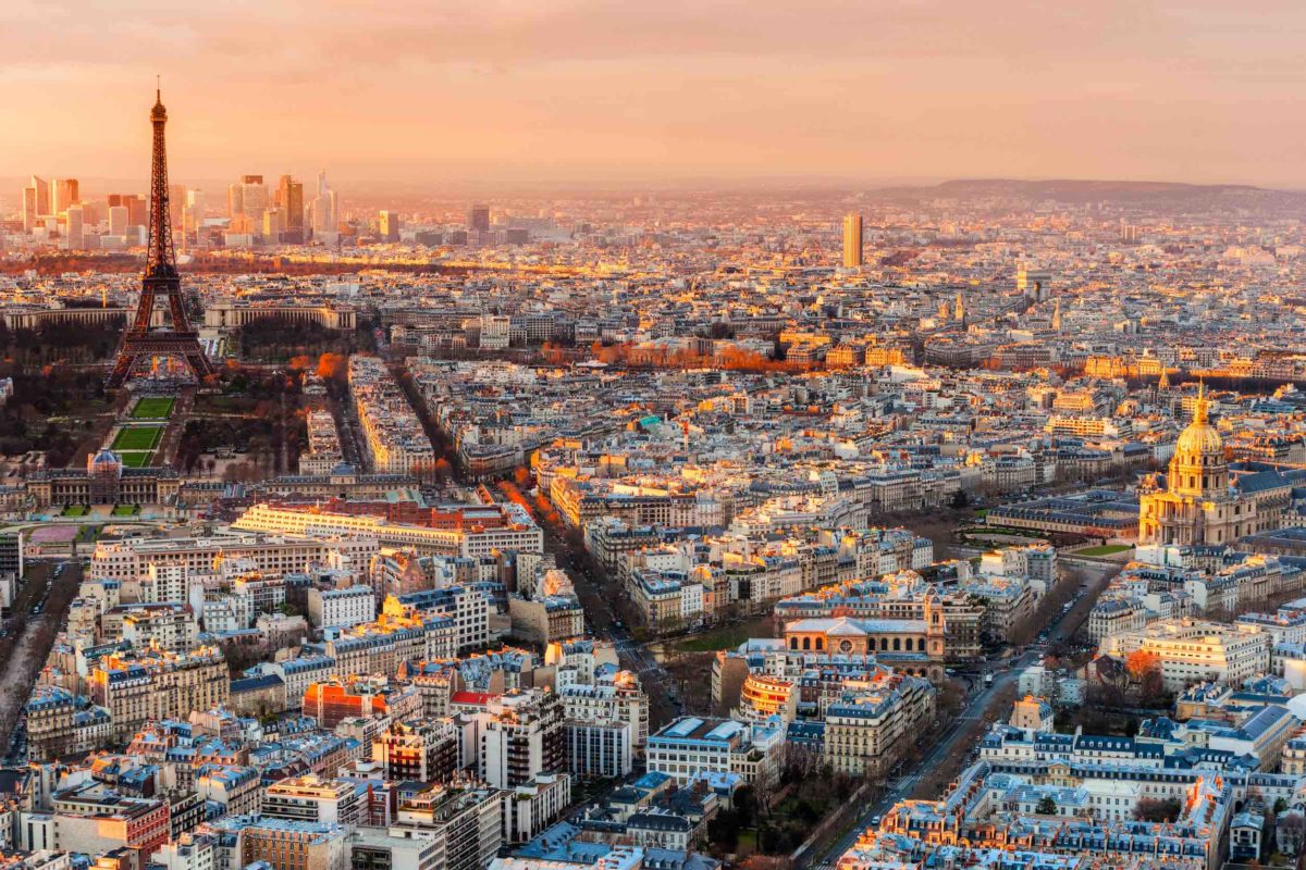 Two More Major European Airports Drop Mask Requirements